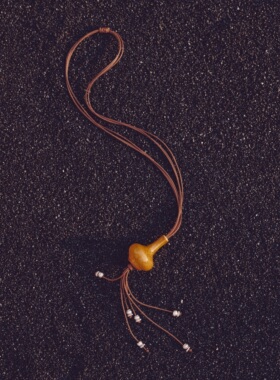 【SILENT FIRE 静燚】 黄河琉璃系列 黄河琉璃彩片 葫芦瓶项链