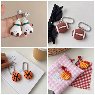 创意橄榄球Airtag保护套全包卡通适用苹果airtag保护壳项圈钥匙扣新款挂件防丢器硅胶软壳儿童可爱动漫挂饰