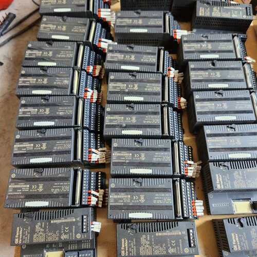 议价 GE Fanuc VersaMax模块 IC200ALG 可维修