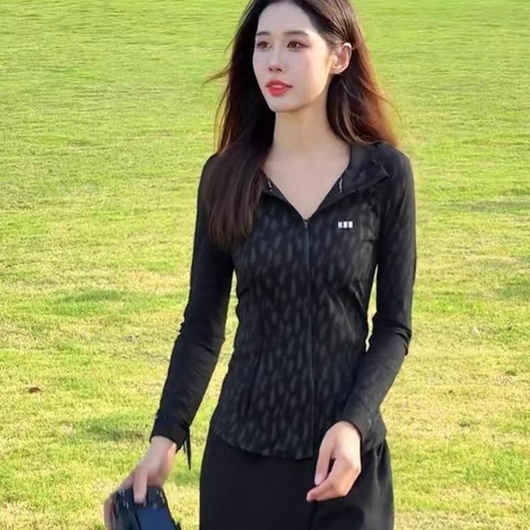 ROUMIKL2025开春穿搭高级感减龄显瘦洋气时尚休闲运动服跑步上衣