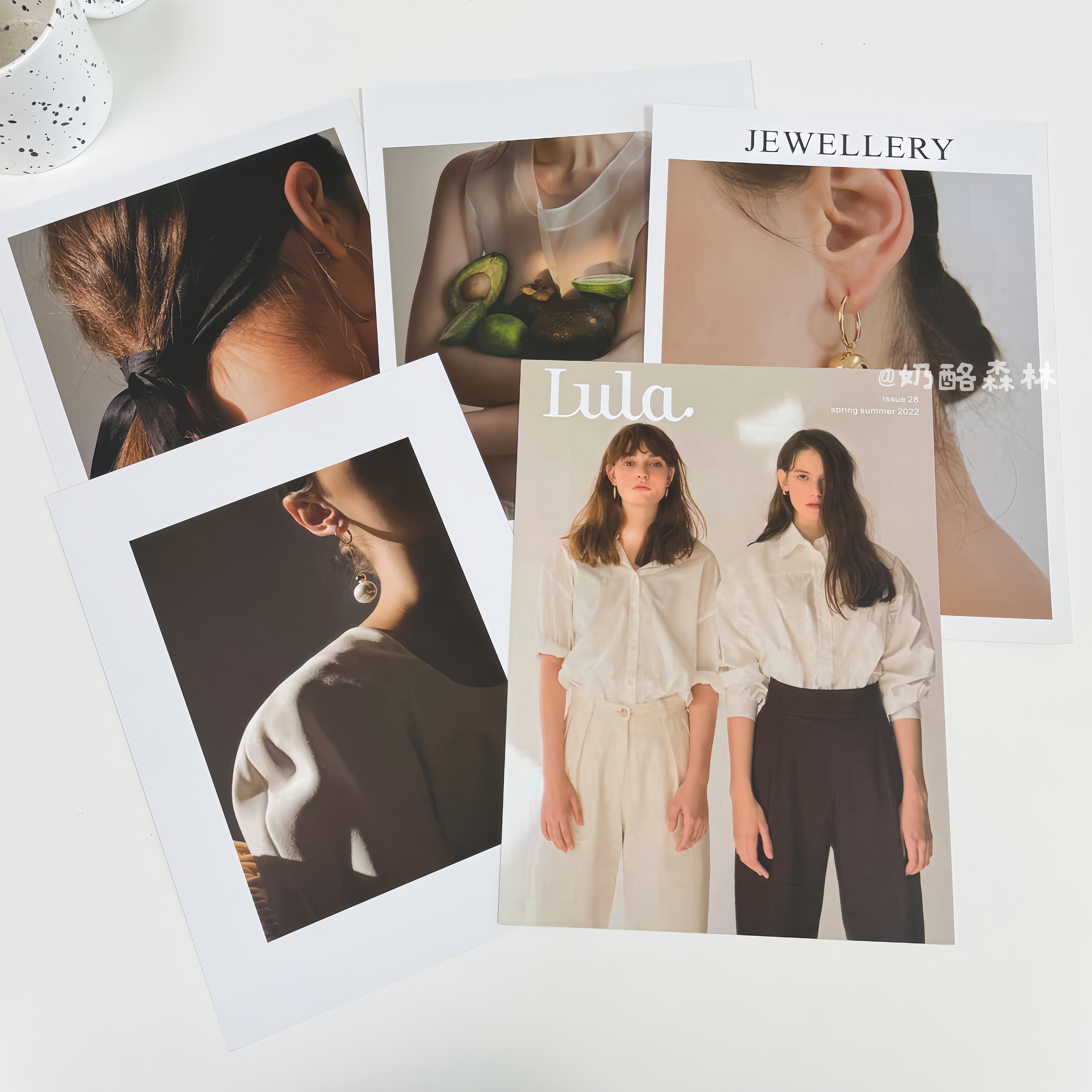 ins风杂志封面道具卡片服装耳环饰品拍照装饰背景墙贴房间摆拍
