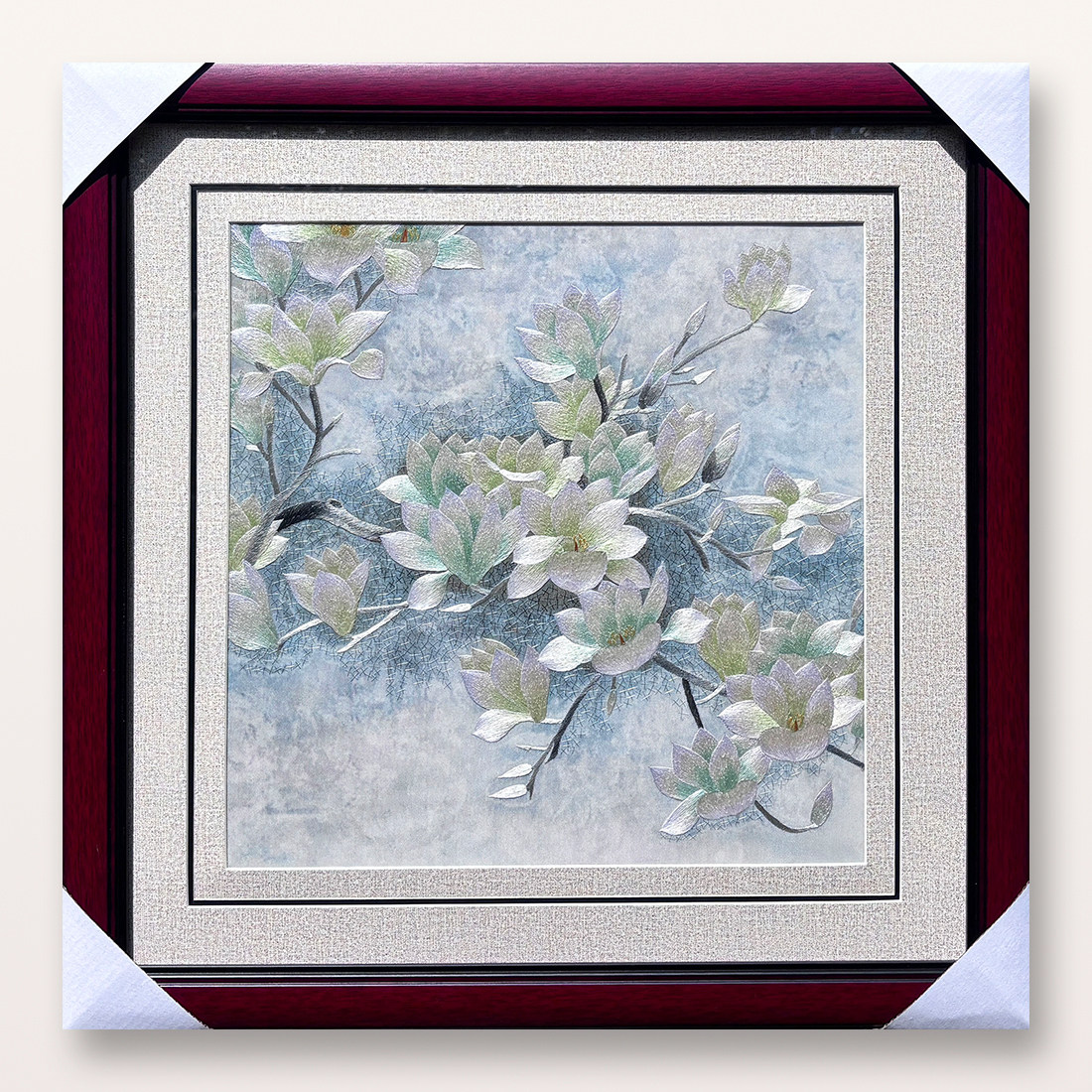 苏绣成品挂画手工刺绣精品玉兰花客厅卧室挂画实木外框送朋友刺绣