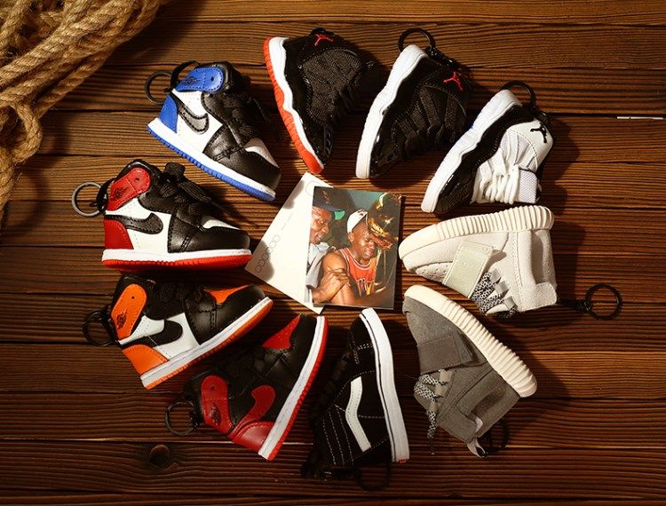 AJ1球鞋钥匙扣汽车摆件立体乔AJ11小鞋子书包挂件创意男生日礼物