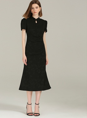 DONEED夏新中式国风肌理提花小立领盘扣修身打褶泡泡袖连衣裙