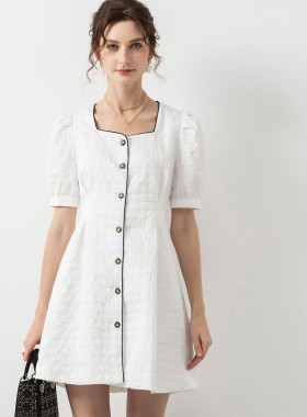 DONEED夏复古小香风设计感撞色边方领压花收腰短袖连衣裙