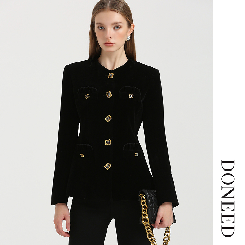 复古气质显瘦丝绒夹棉黑色外套