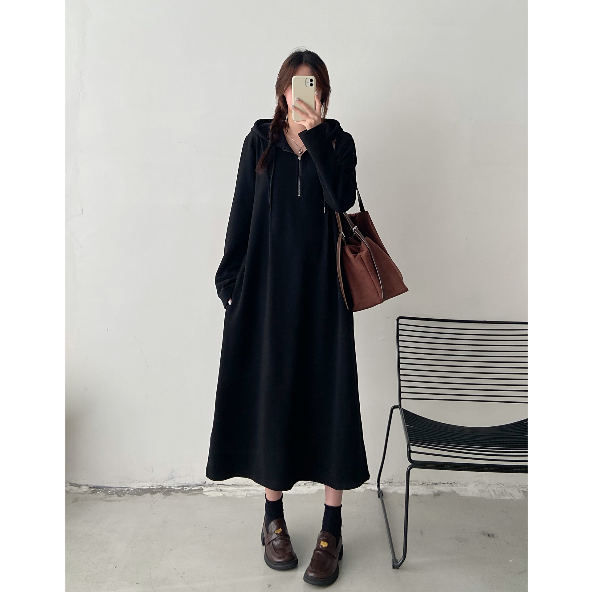 加绒连帽大码女装冬季新款胖mm拉链简约卫衣裙直筒宽松加厚连衣裙