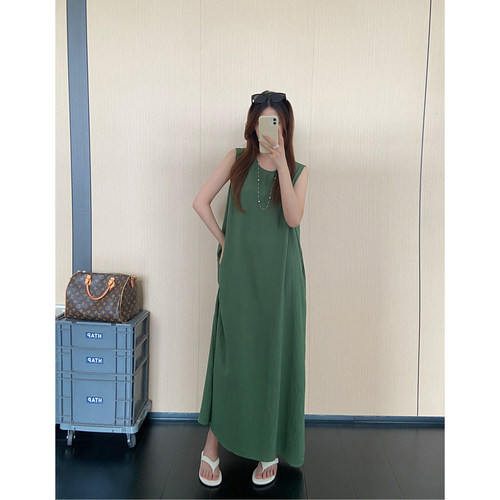 夏季新款无袖过膝长款背心裙子2026独特宽松显瘦慵懒风连衣裙长裙