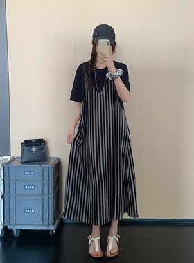 吊带印花条纹假两件连衣裙女2026夏季大码胖mm时尚宽松显瘦t恤裙