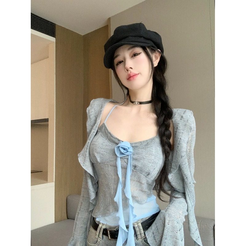 纯欲风法式玫瑰挂脖拼接吊带+不规则镂空喇叭袖上衣女辣妹套装