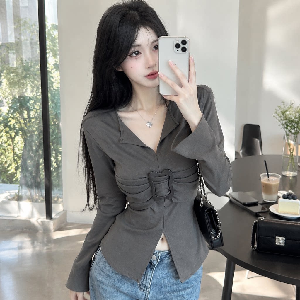 美式辣妹复古设计感V领长袖上衣女早秋新款开叉修身显瘦打底T恤潮