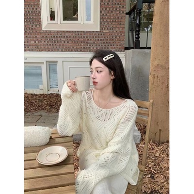 温柔慵懒风镂空套头毛衣女