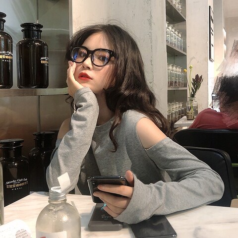 秋季2026新款韩版针织长袖T恤女ins潮宽松心机露肩短款打底衫上衣