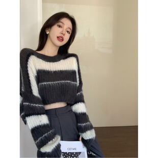 秋季辣妹风短款撞色条纹毛衣女秋季慵懒风套头圆领宽松长袖上衣潮