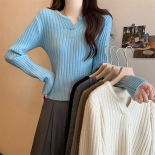 白色短款V领毛衣春季修身内搭针织打底衫小个子浅色miu系套头上衣