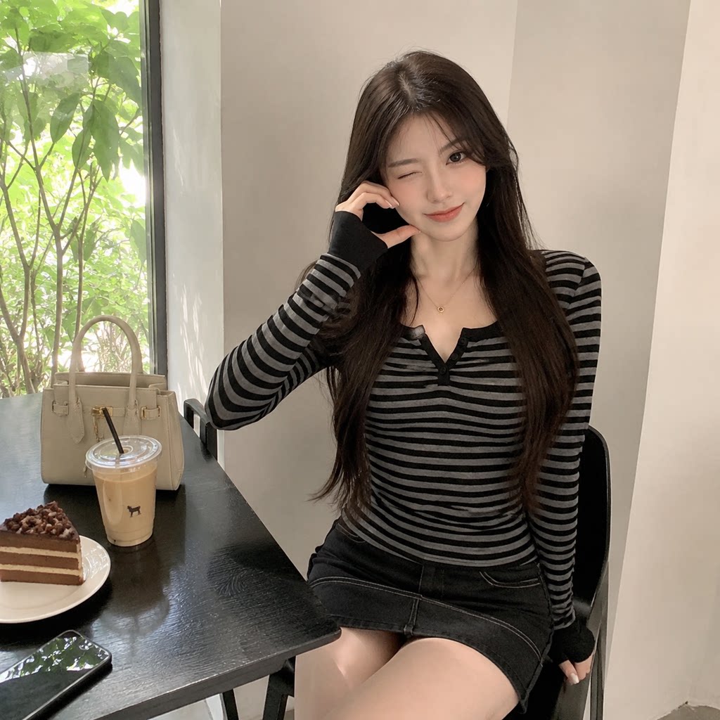 美式复古黑灰条纹修身长袖上衣