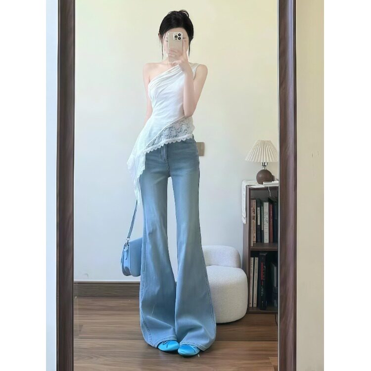 蕾丝拼接斜领露肩上衣牛仔裤套装