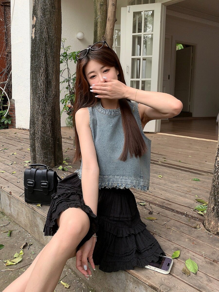 불규칙한 로우 엣지 디자인 여성용 하이웨이스트 숏 데님 조끼 새로운 여름 한국 스타일 루즈 패션 탑 트렌디