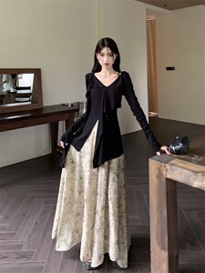 新中式设计感修身显瘦长袖T恤印花阔腿裙裤女春秋2024新款两件套