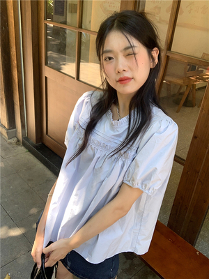 韩系设计感小众宽松泡泡袖衬衫女早秋新款压褶木耳边娃娃衫上衣