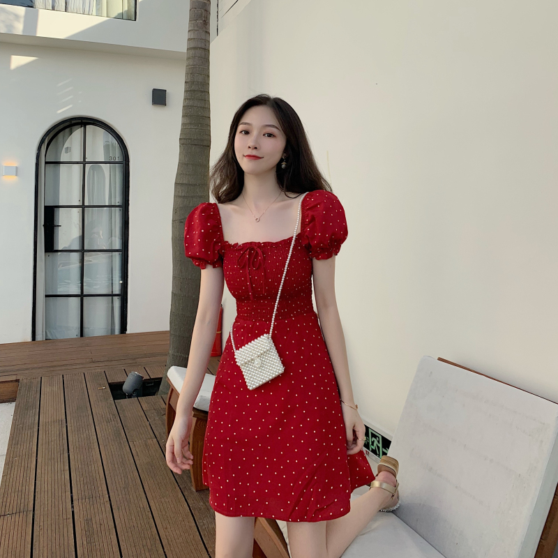 2023春夏法式桔梗方领红色波点女