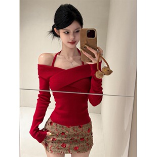韩系红色一字肩挂脖打底衫女秋季设计感小众交叉修身显瘦短款上衣