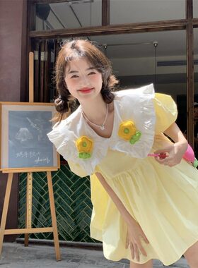 夏季多巴胺甜美泡泡袖娃娃领连衣