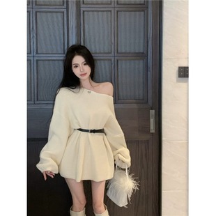 气质甜美露肩针织连衣裙宽松长袖显瘦短裙配腰带通勤气质针织衫