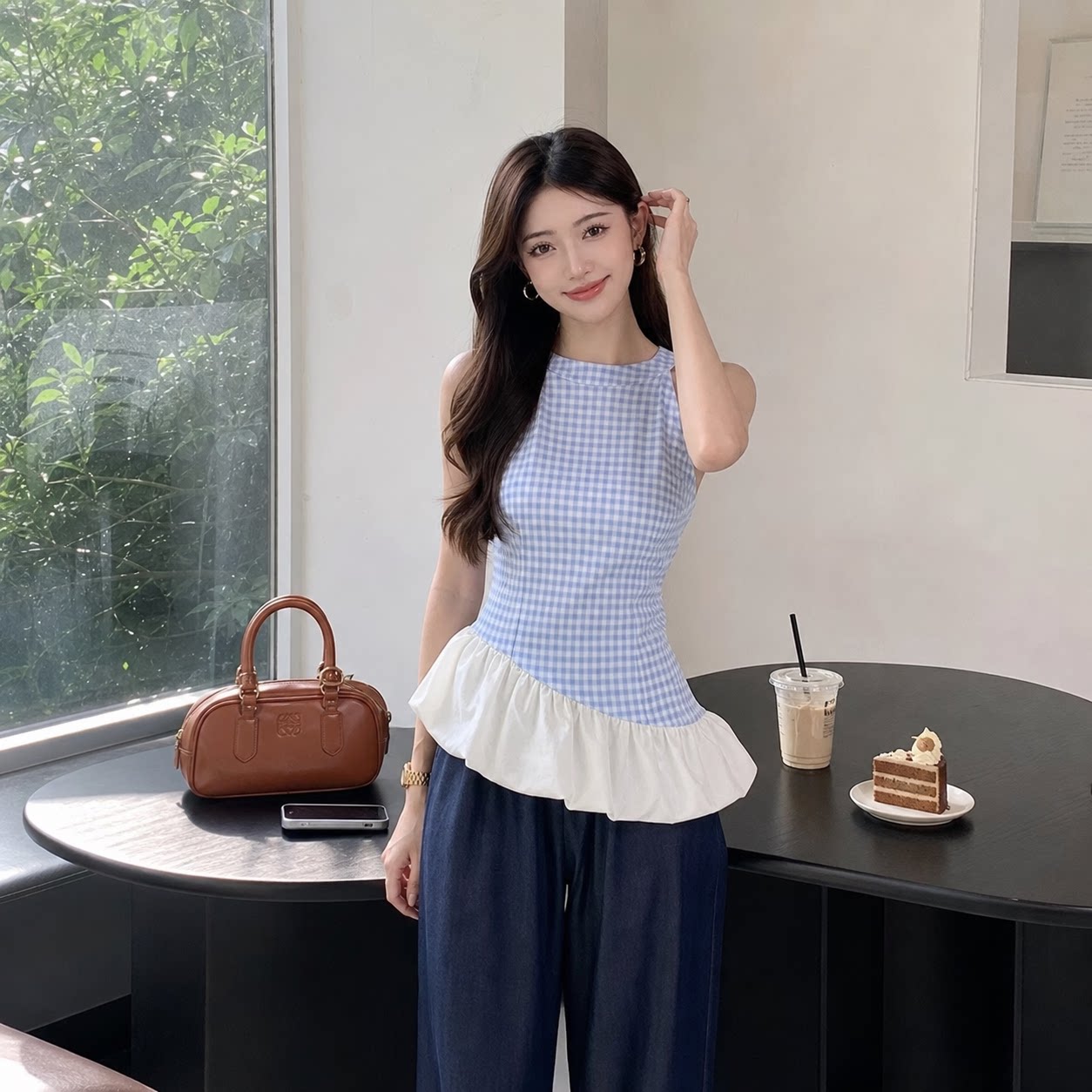 夏蓝格网纱挂脖修身吊带