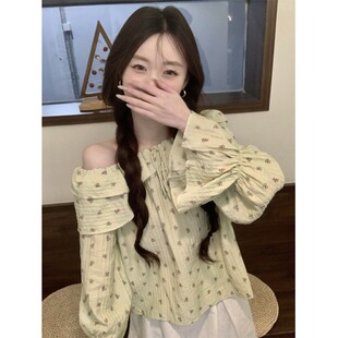 爆款碎花衬衫女早春2026新款一字肩上衣荷叶边系带长袖宽松衬衣女