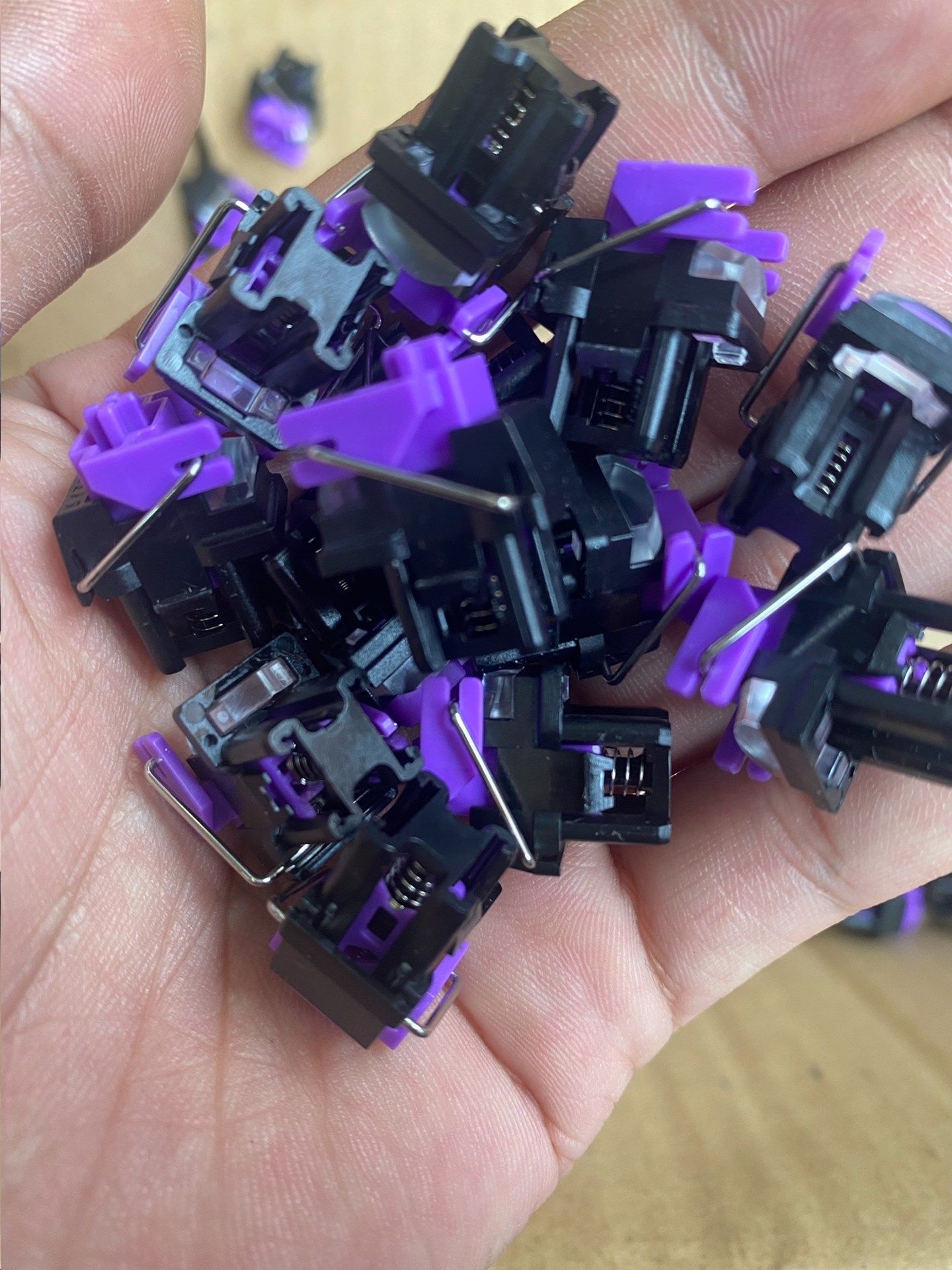 雷蛇键盘猎魂光洙段落光轴轴体