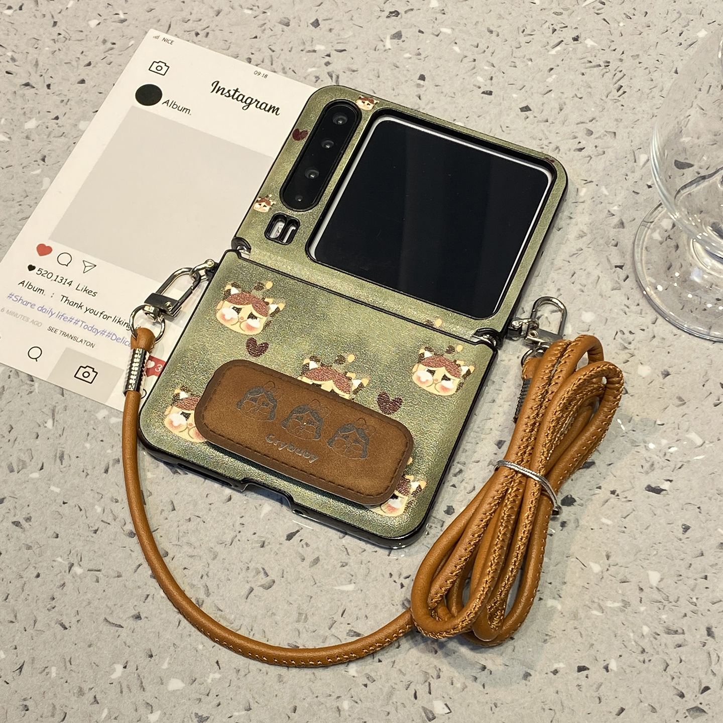 皮质可爱卡通哭娃适用华为purax折叠屏手机壳p50外壳Pocket2小米mixflip2三星zflip7挂绳6支架5/pura/x典藏版