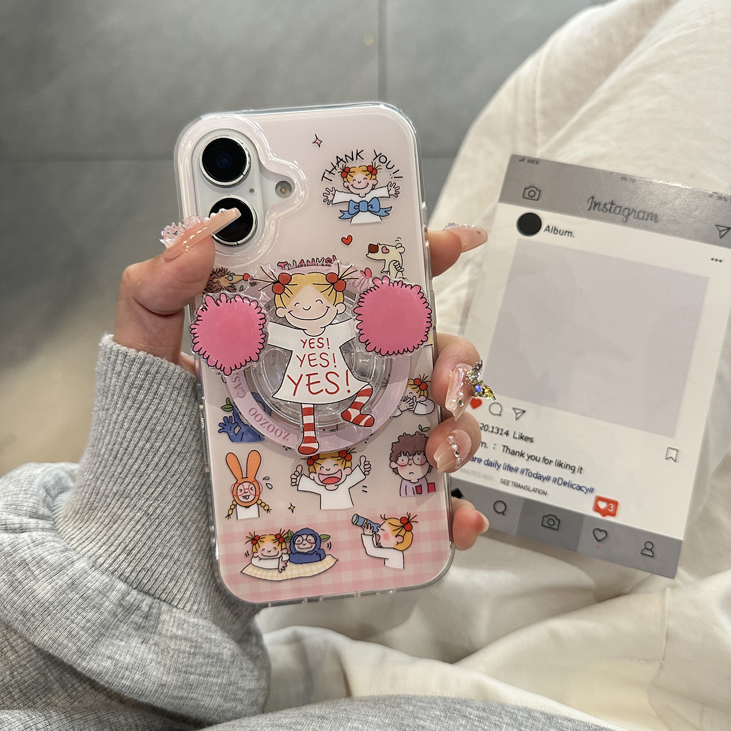 可爱卡通啦啦队coco酱女孩适用于苹果16pro手机壳iphone15保护套14磁吸支架13新款17promax高级感max手机套12