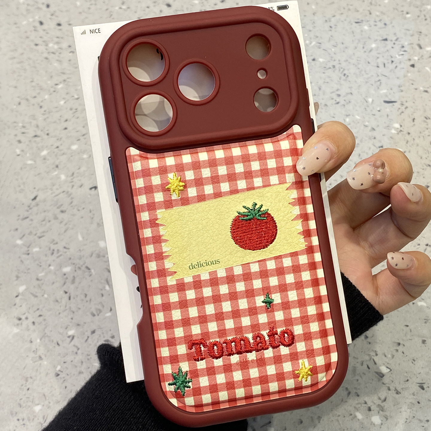 韩系ins格纹刺绣番茄适用于苹果17promax手机壳iphone16保护套14皮质13全包小众新款15pro网红max个性手机套,3C数码配件,手机保护套/壳,淘宝优惠券,粉丝福利购,淘宝优惠卷