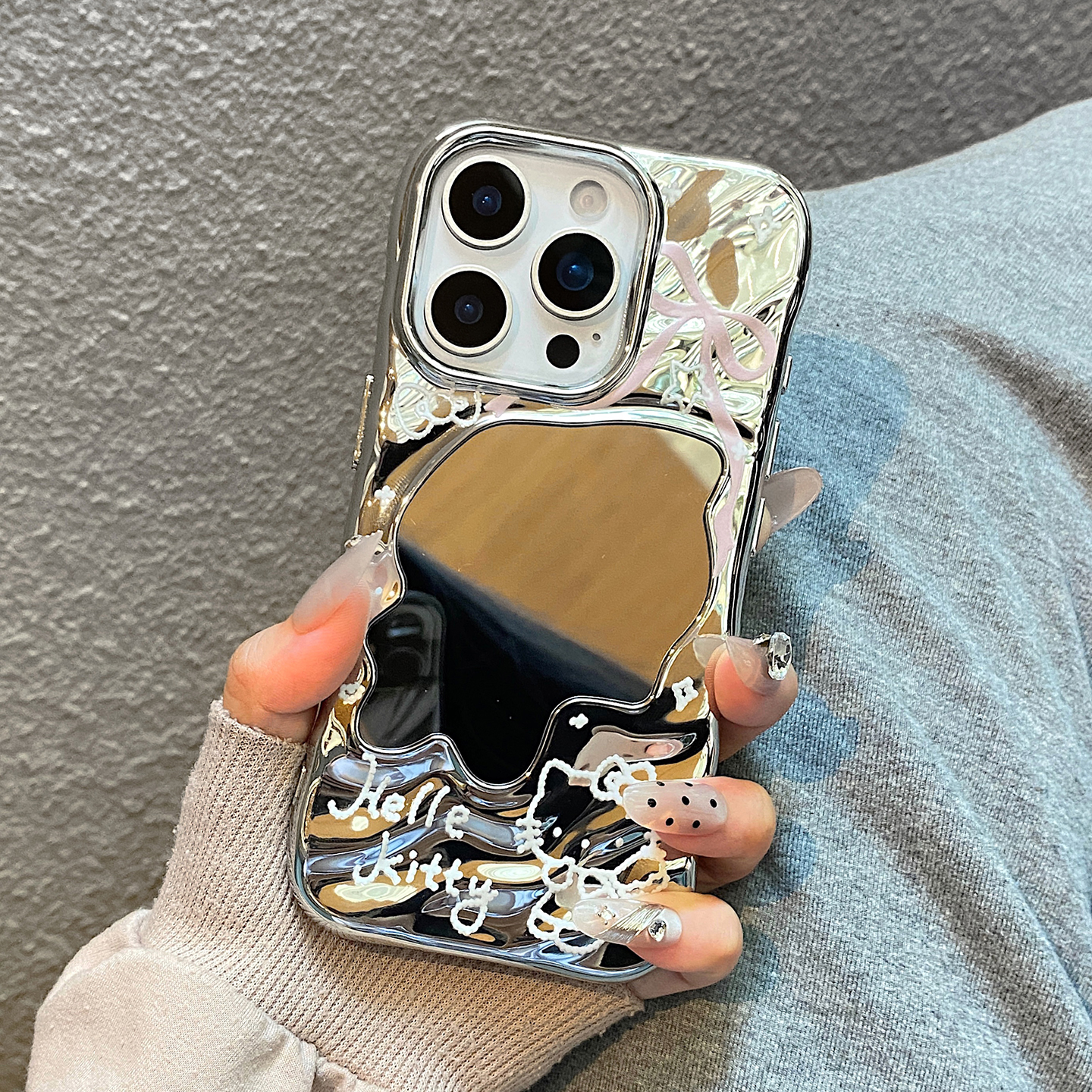 ins可爱电镀镜面蝴蝶结kitty猫适用于iphone17手机壳苹果15保护套14防摔13新款15promax女16pro个性max手机套