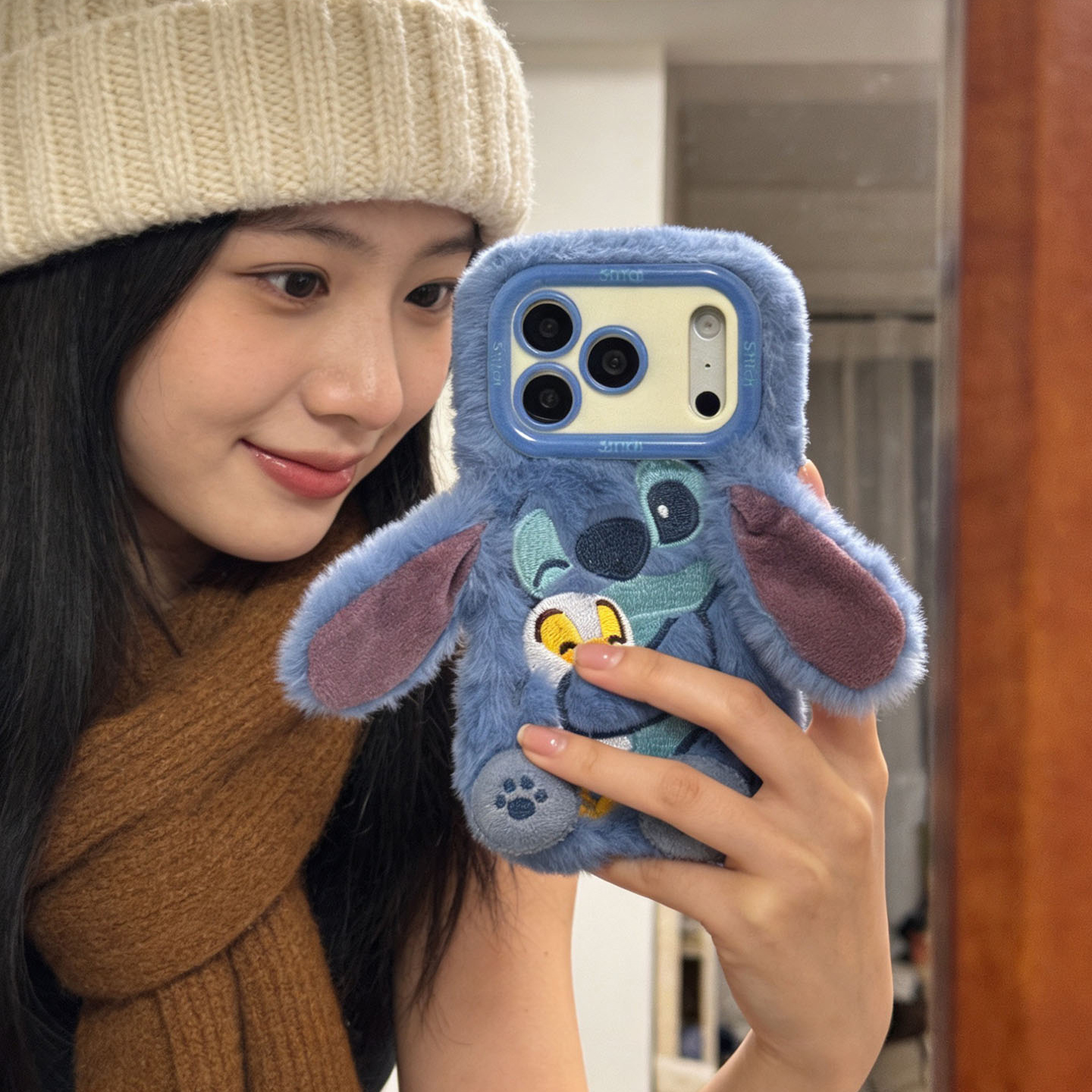 【每日新品】秋冬可爱毛绒史迪仔适用于苹果17pro手机壳iphone16保护套14全包13新款15promax巨好看max手机套