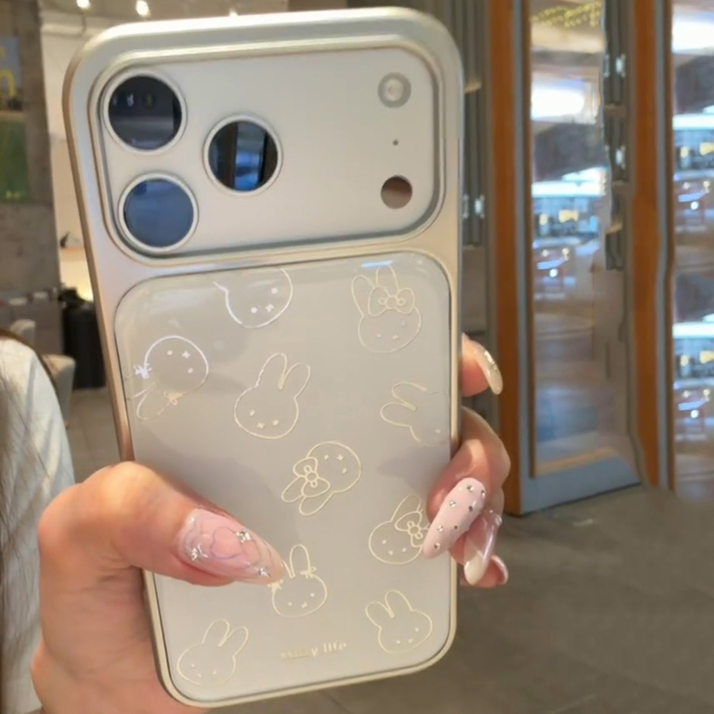 韩系简约满屏米菲兔适用于苹果17promax手机壳iphone15保护套14防摔13新款16小众15pro高级感max巨好看手机套