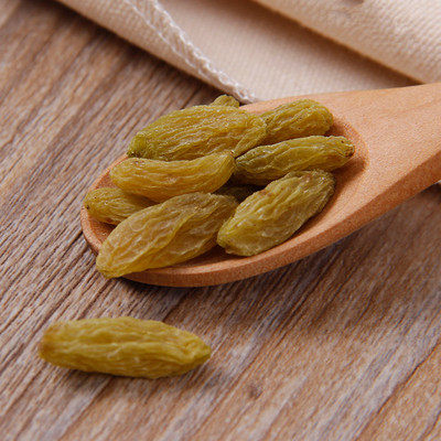 新疆吐鲁番优质风干葡萄干 树上黄绿香妃无杂质 糕点奶茶休闲零食