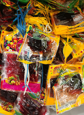 缅甸Red green yello腌酸果蜜饯酸枣小青枣酸果李子开胃解腻蜜饯