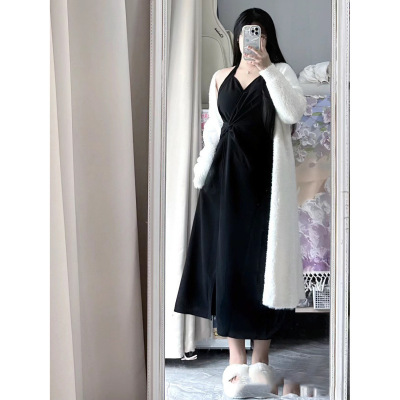 大码200斤冬季辣妹套装挂脖连衣裙胖mm长裙显瘦遮肉毛绒毛衣外套