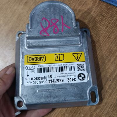 宝马F10底盘模块520i525i528i530i535i550i底盘电脑