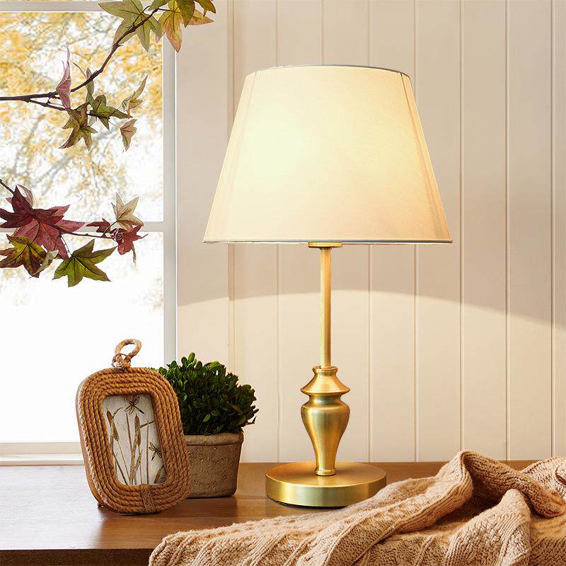 全铜卧室床头灯美式轻奢客厅新款高级感复古欧式高端主卧书房台灯