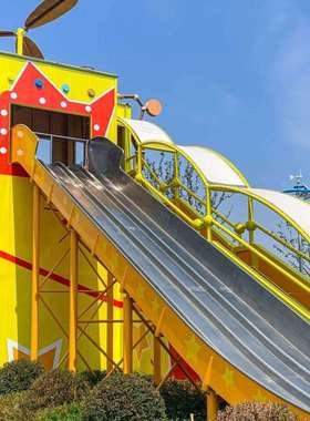 景区大型户外非标设备小朋友玩的不锈钢滑梯亲子无动力主题游乐园