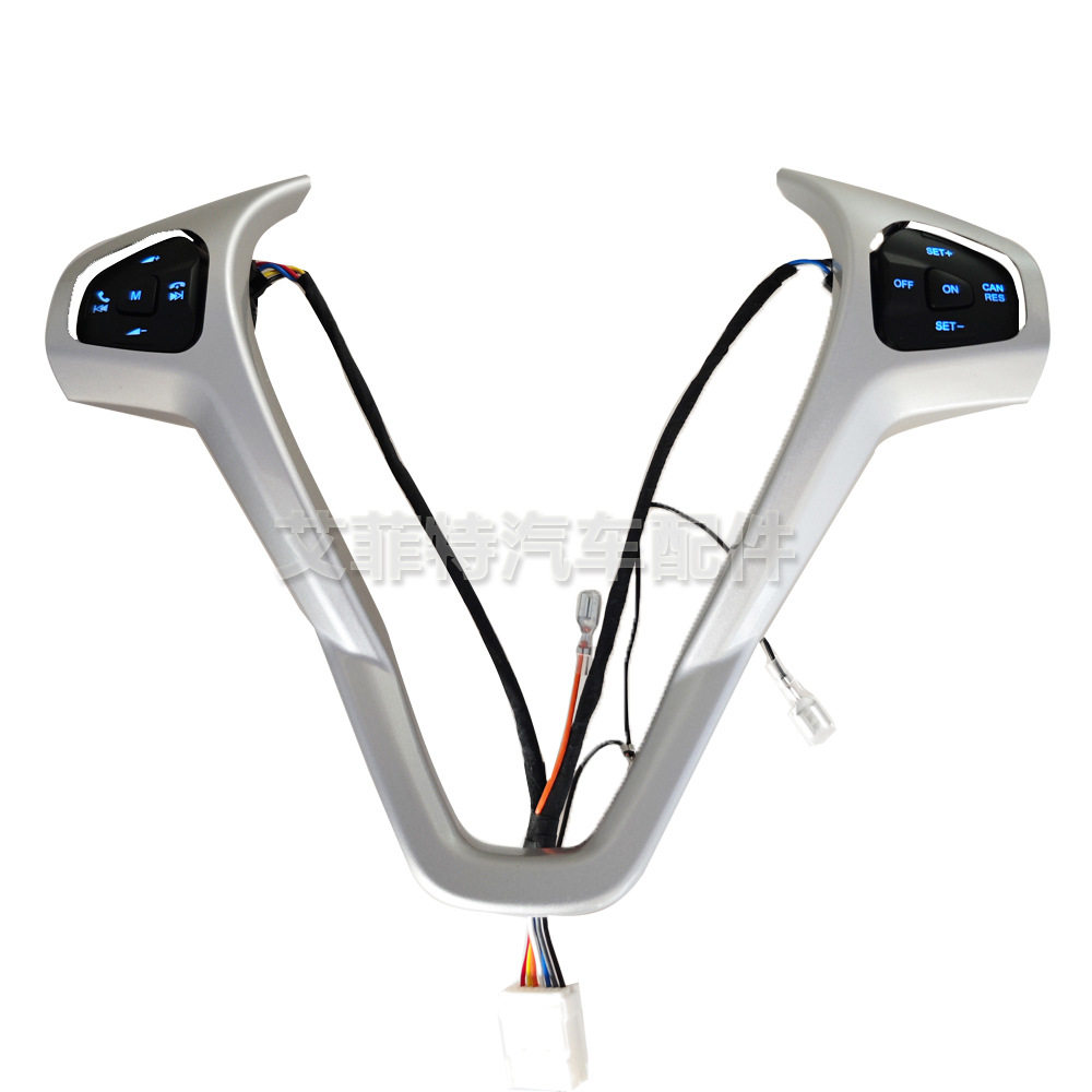 适用福特MK7MK8翼搏福睿斯新嘉年华多功能方向盘按键定速巡航改装
