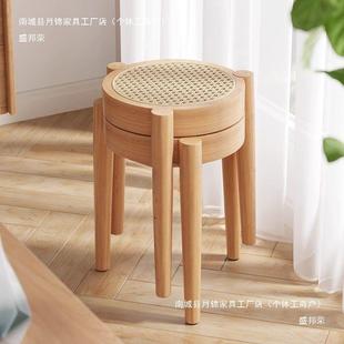 实木椅子餐椅家用藤编餐桌凳子意式中古网红书桌靠背椅可叠放圆