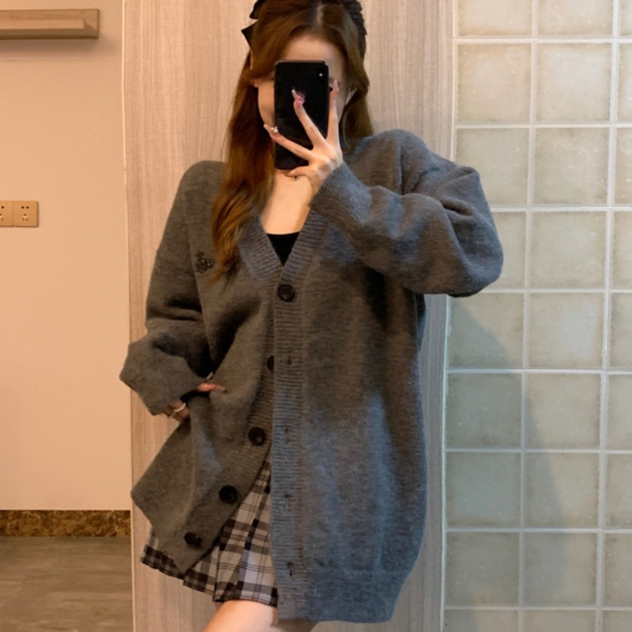 慵懒风软糯V领灰色毛衣外套女