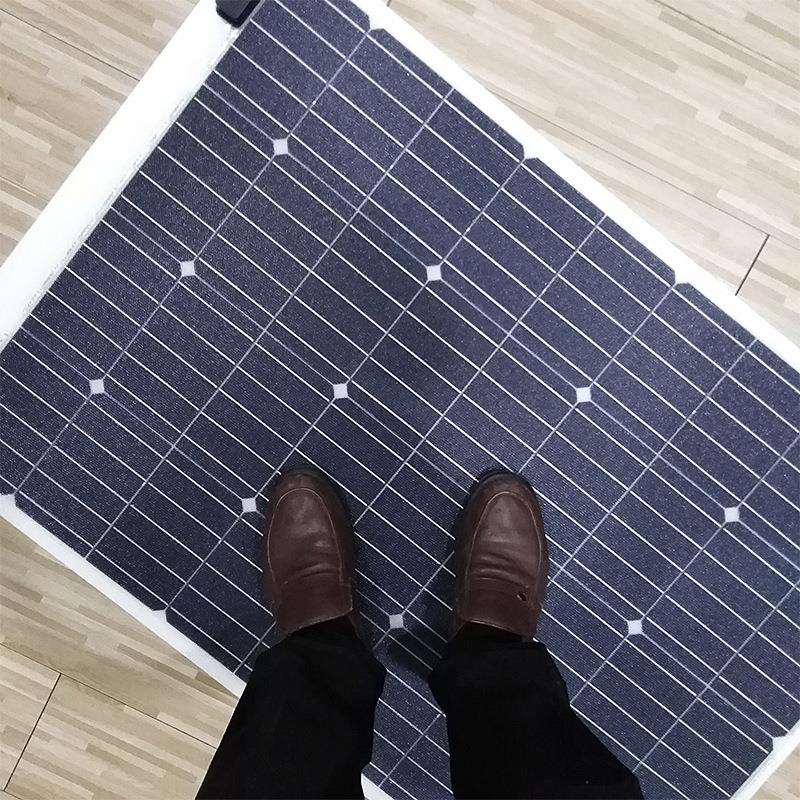 太阳能复合材料柔性板单晶100W18V户外便携光伏发电板