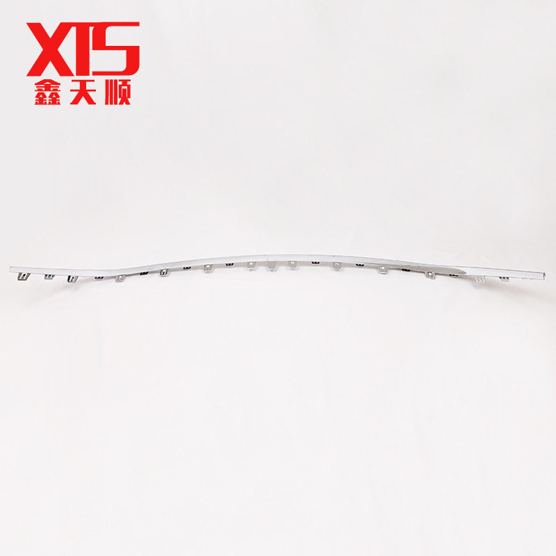 适用于标志408中网亮条前保险杠下格栅408下中网镀鉻亮条7453 55