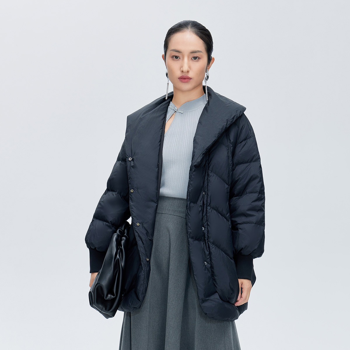 艾莱依奥莱冬季中长款气质翻领羽绒服百搭宽松保暖外套女2024清仓