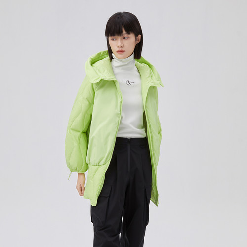 艾莱依中长款曲线拼接羽绒服